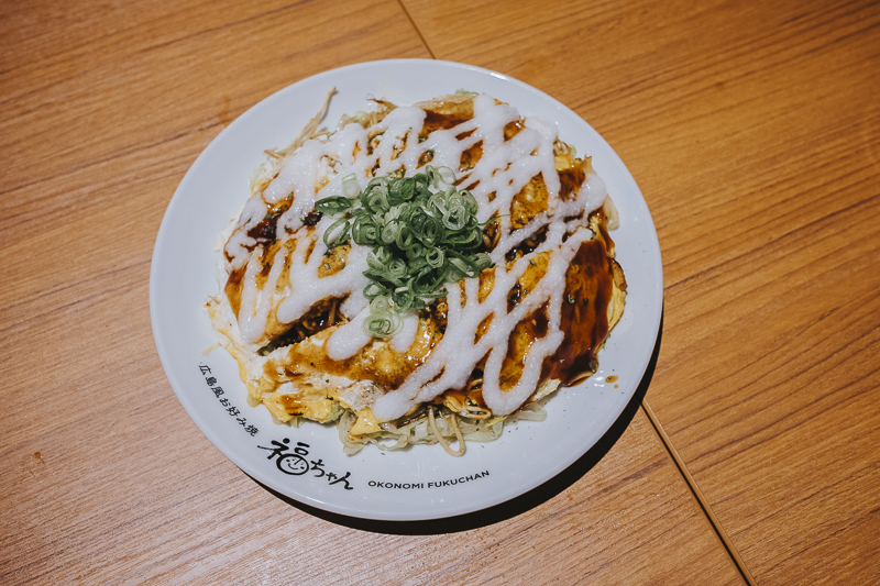 Okonomiyaki, Hiroshima, Japan